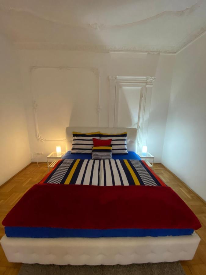 Apartment With Balcony And Ac Next To Danube 布达佩斯 外观 照片