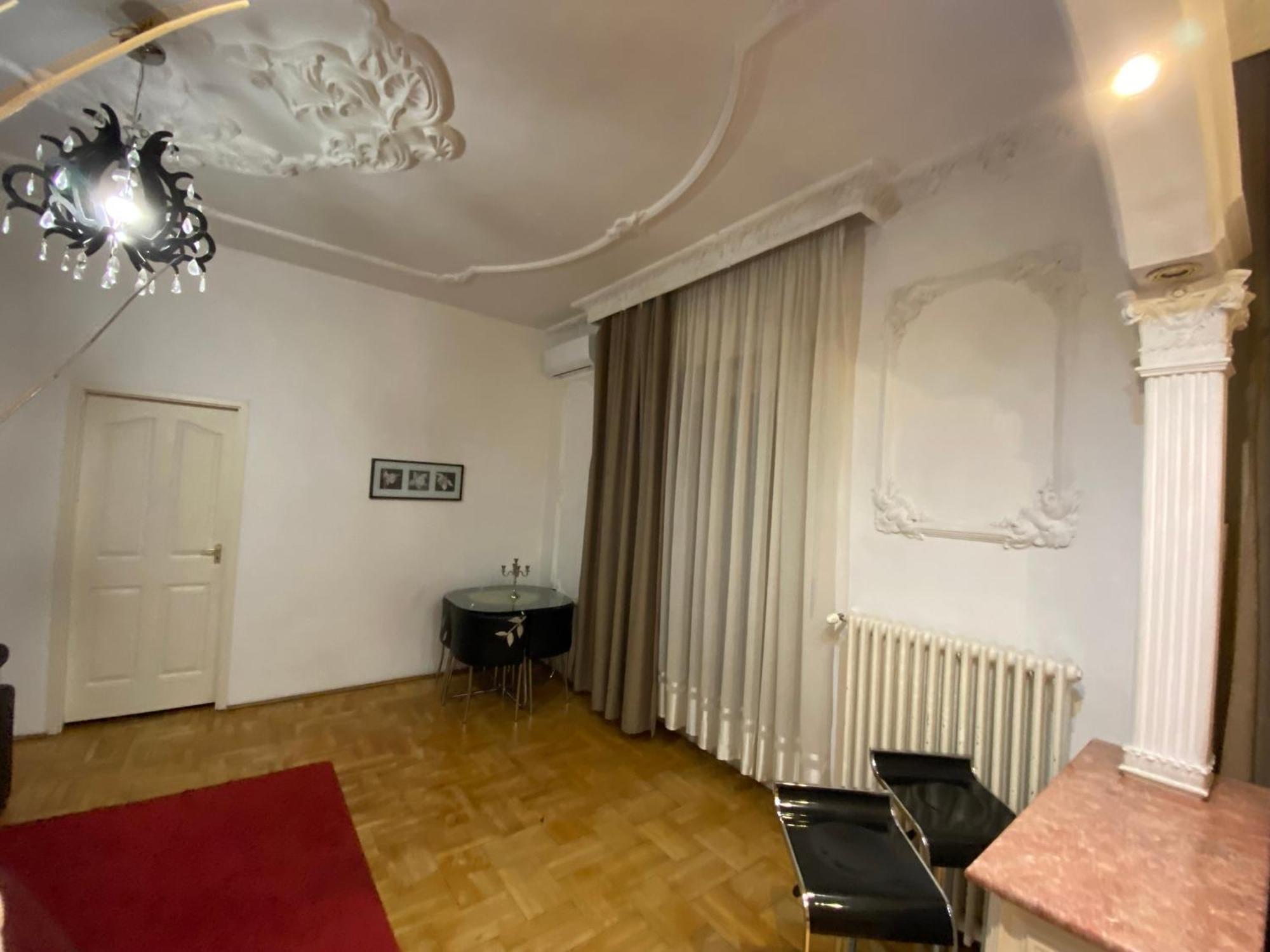 Apartment With Balcony And Ac Next To Danube 布达佩斯 外观 照片