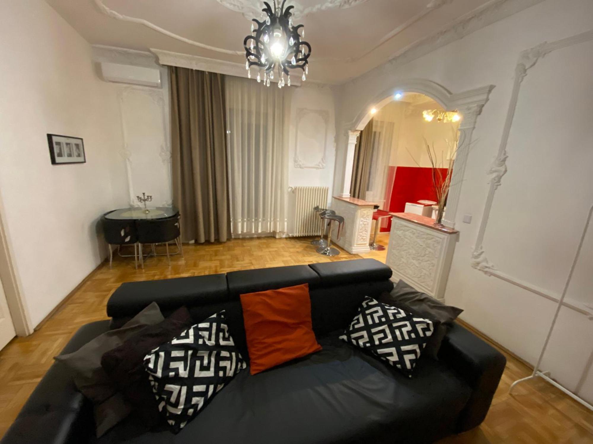 Apartment With Balcony And Ac Next To Danube 布达佩斯 外观 照片