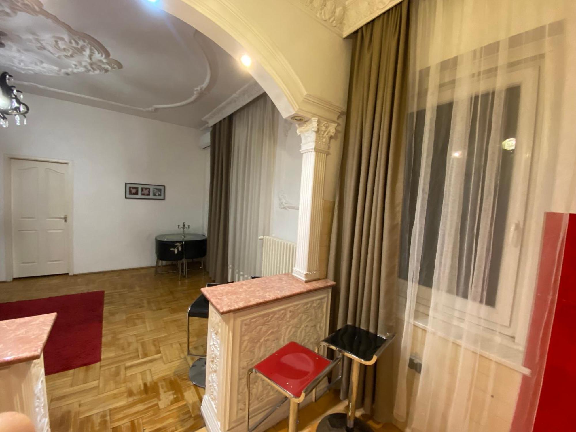 Apartment With Balcony And Ac Next To Danube 布达佩斯 外观 照片