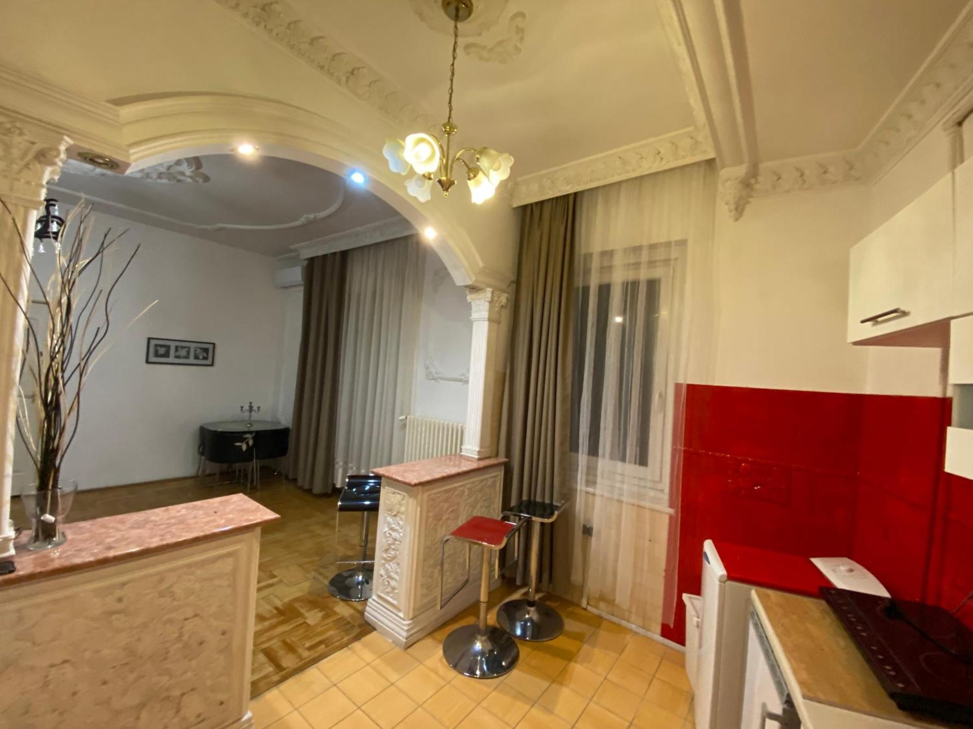 Apartment With Balcony And Ac Next To Danube 布达佩斯 外观 照片